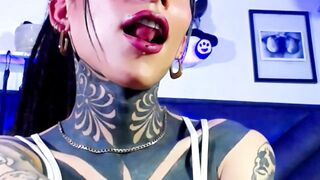 venus_goldenblack - [Trannies Stripchat] sex-toys piercings young handjob