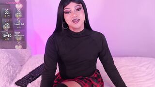 _CINAMON_13_ - [Trannies Stripchat] cam2cam medium dirty-talk non-binary