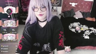 Avril2001 - [Trannies Stripchat] cam2cam medium hd cosplay