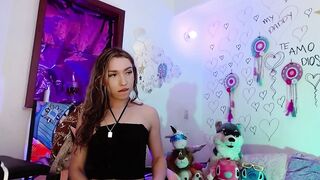 linda_moralesss - [Trannies Stripchat] small-tits small-tits colombian twerk